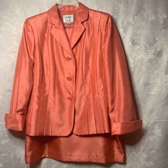 Suit - Picture 1 of 1